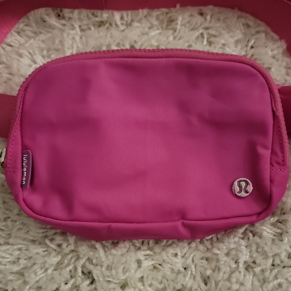 Lululemon Athletica Vibrant Pink Crossbody Bag - Picture 2 of 5